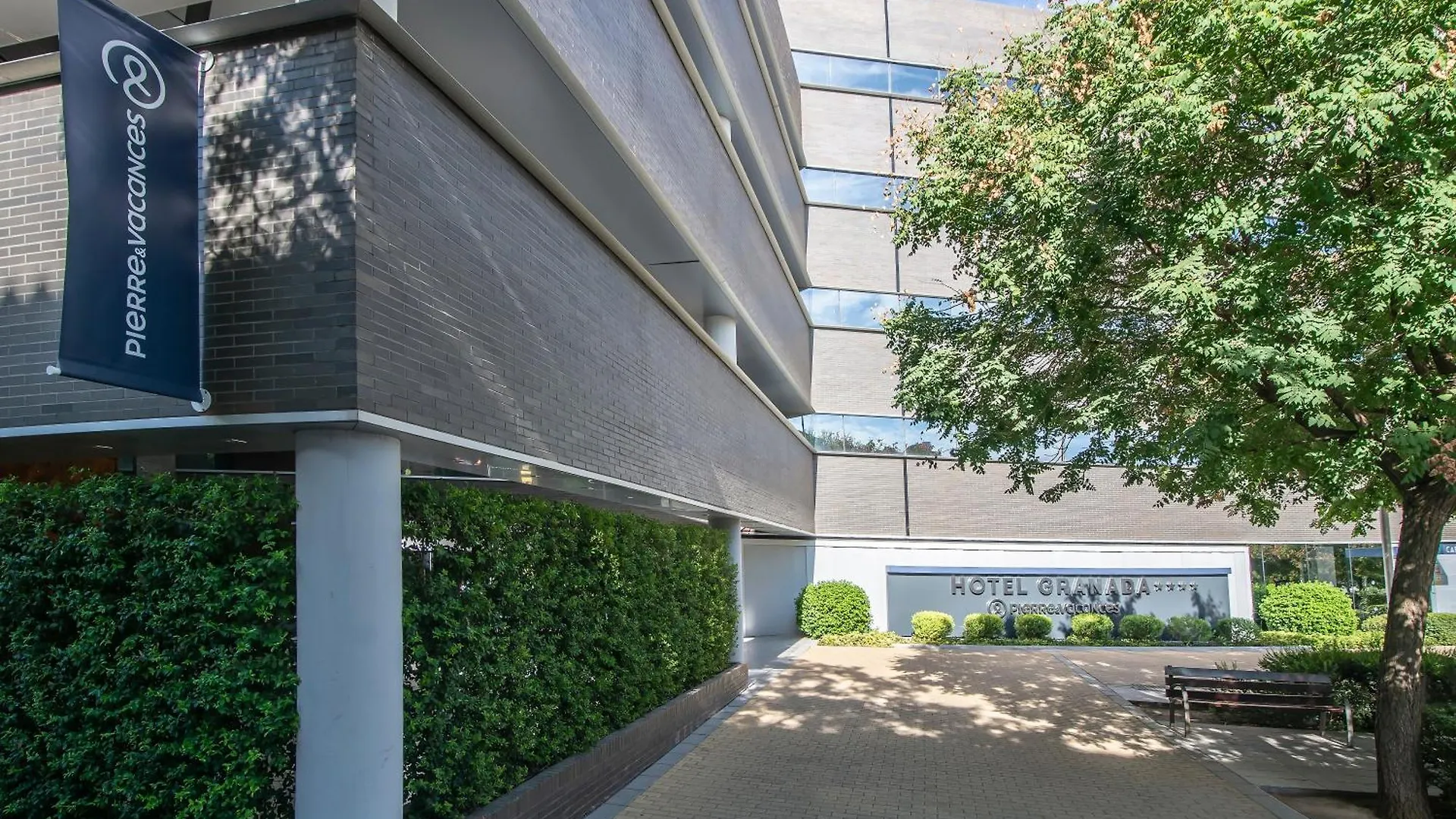 Hotel Granada By Pierre & Vacances