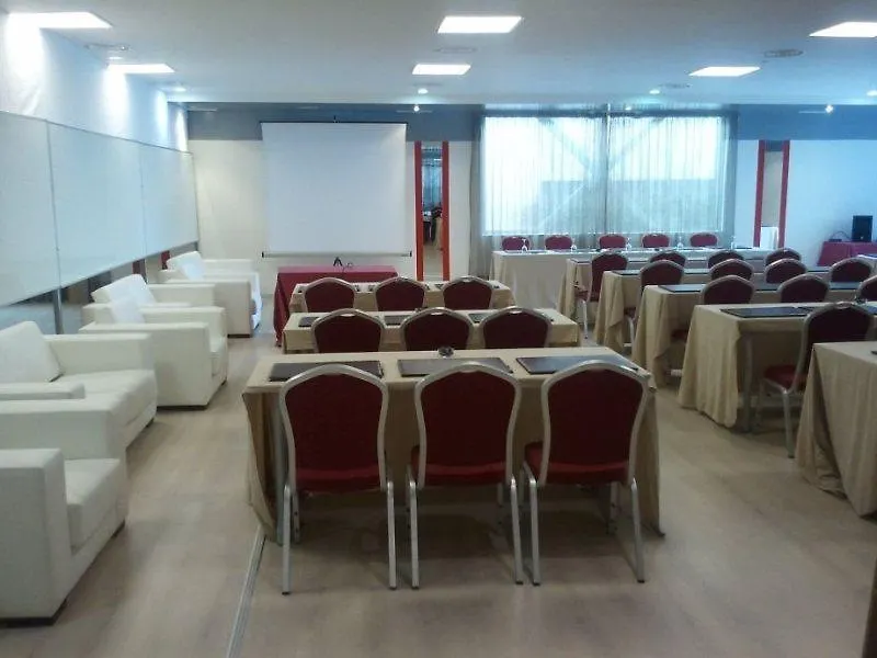 Hotel Granada By Pierre & Vacances