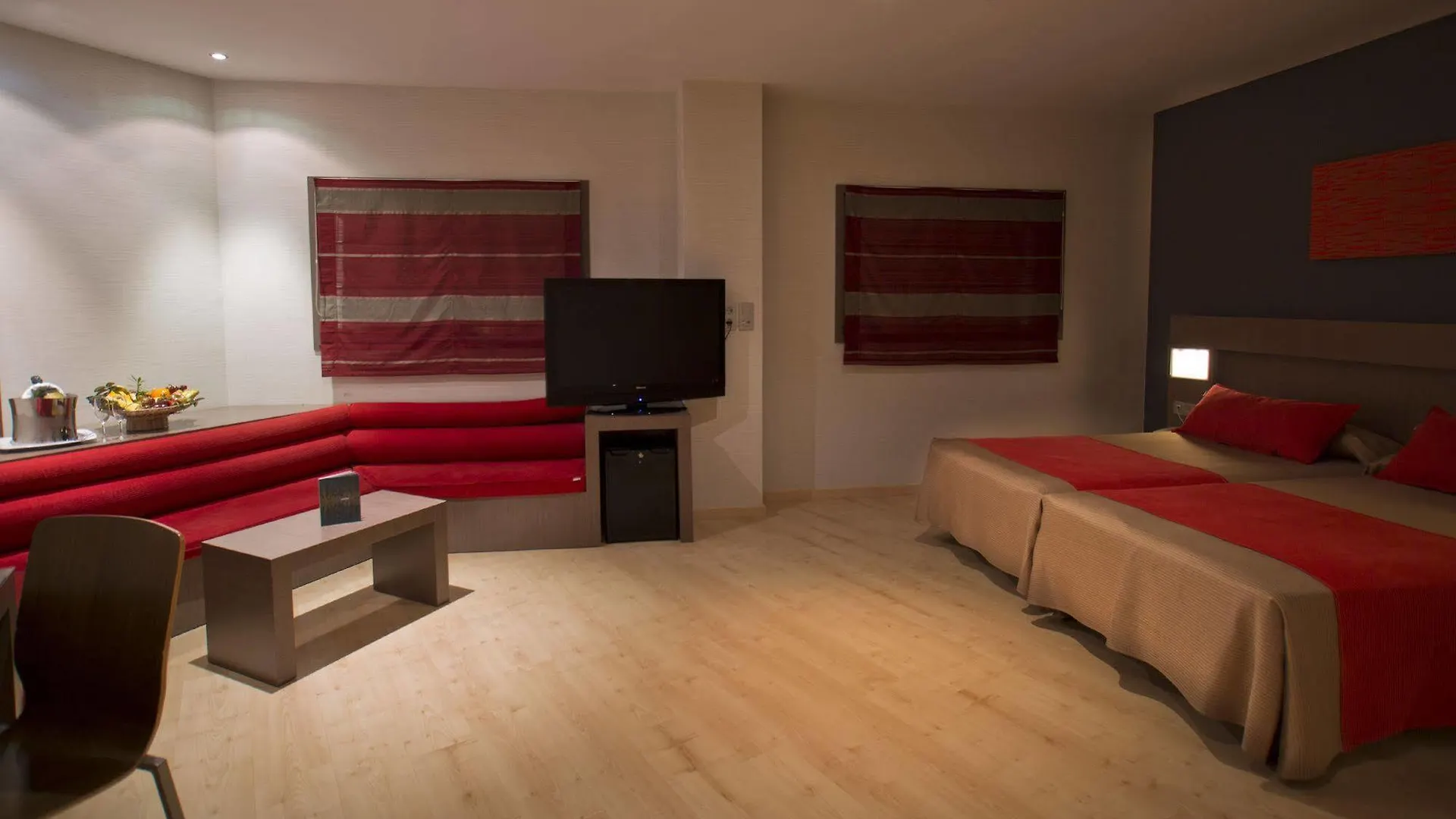 Hotel Granada By Pierre & Vacances