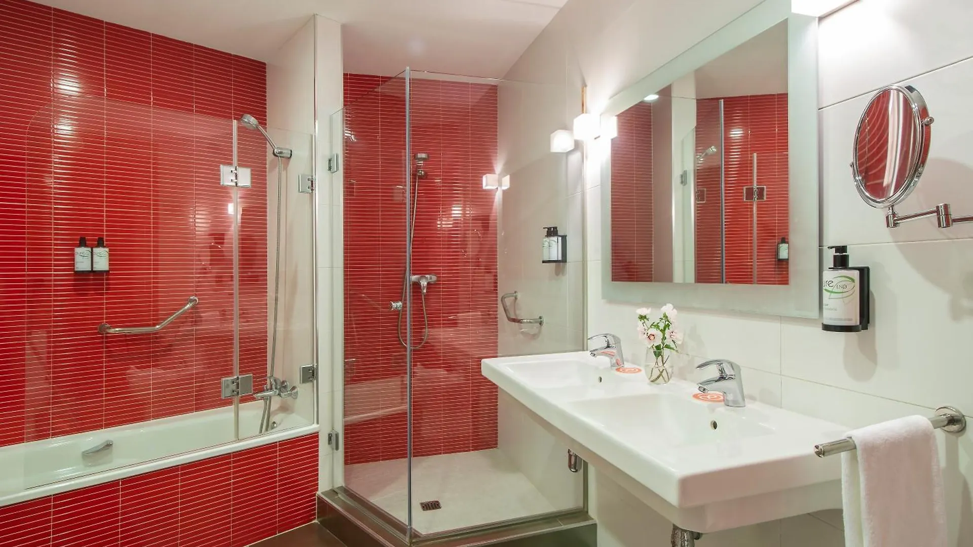 Hotel Granada By Pierre & Vacances