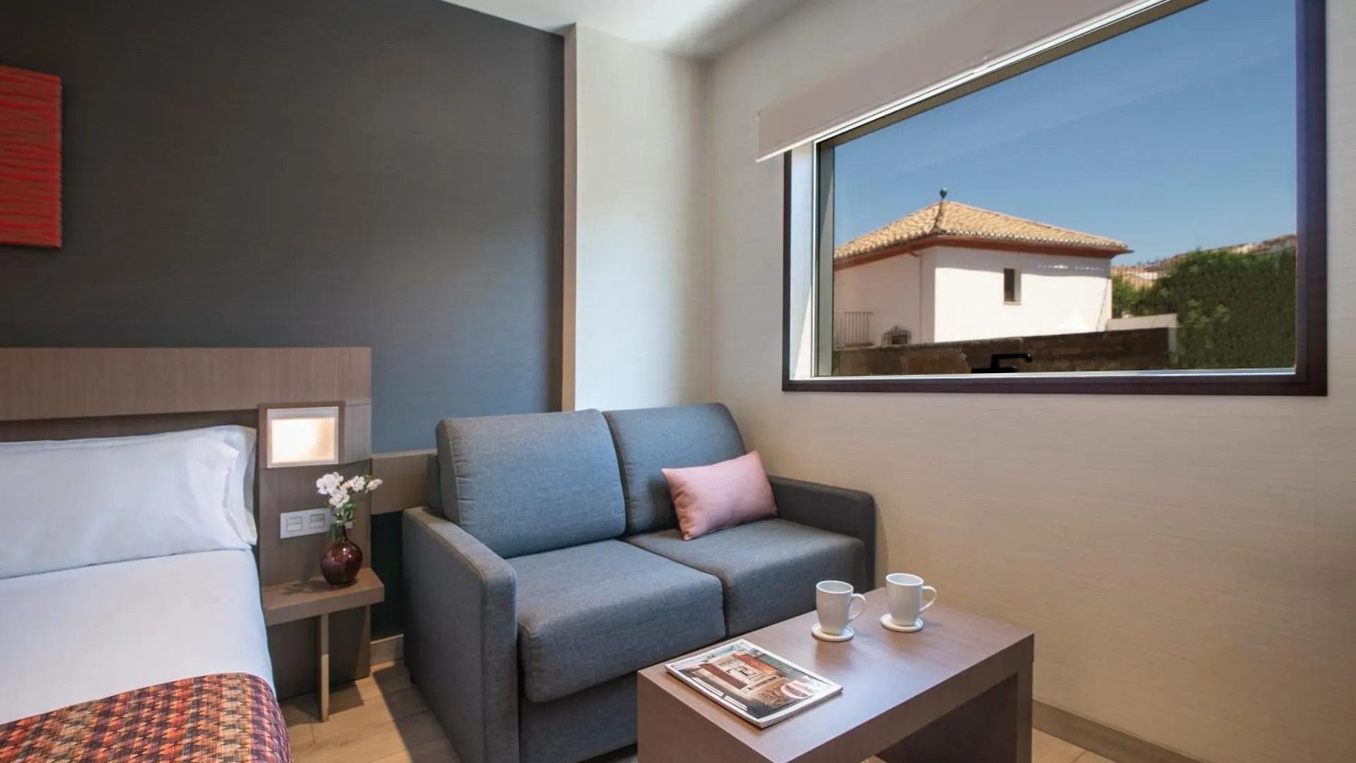 Hotel Granada By Pierre & Vacances