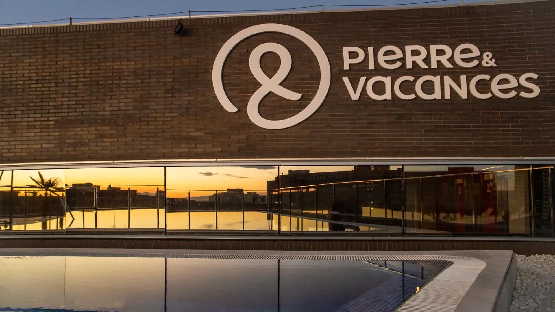 Hotel Granada By Pierre & Vacances