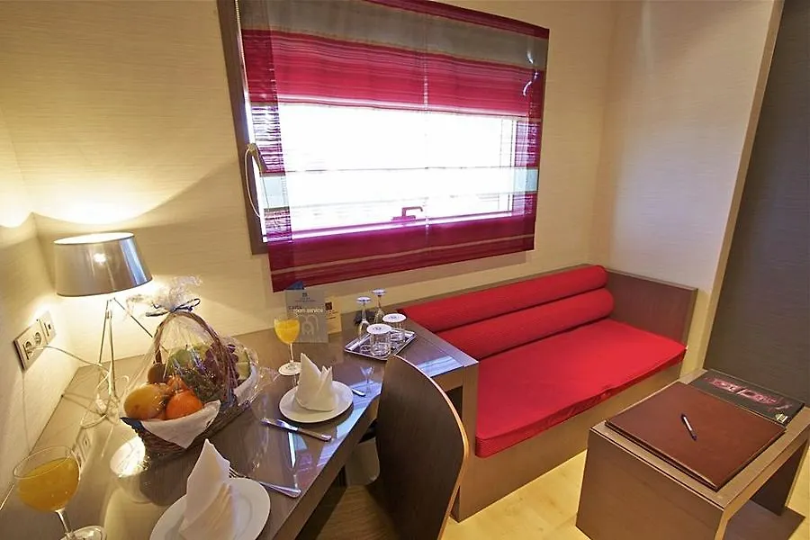 Hotel Granada By Pierre & Vacances