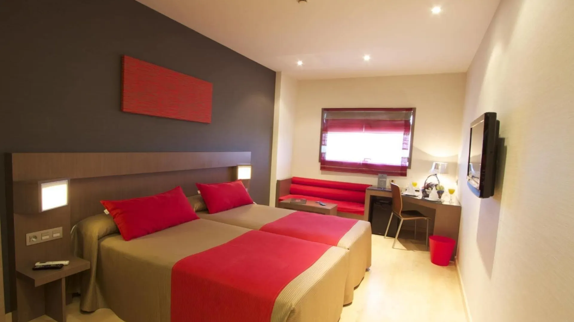 Hotel Granada By Pierre & Vacances